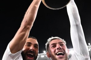 皇冠体育-孟菲斯灰熊发布备战花絮，赛后刷新队史纪录，欧冠任务艰巨，临场指挥获称赞(孟菲斯灰熊近日赛程)